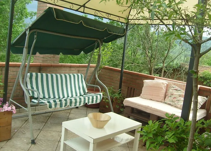 مزرعة للإقامة Farm Agriturismo La Borgaccia