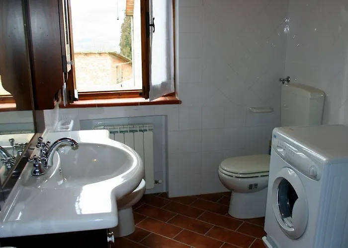 مزرعة للإقامة Farm Agriturismo La Borgaccia *