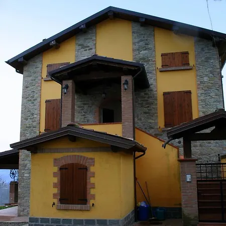 Farm stay Farm Agriturismo La Borgaccia Baiso